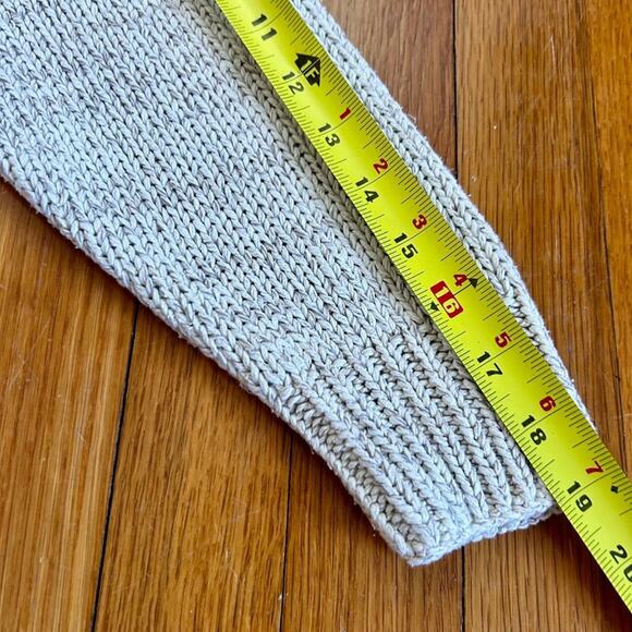 Vintage Jantzen Women’s Chunky Hand Knitted Sweater with Chevron Pattern - Picture 8 of 12